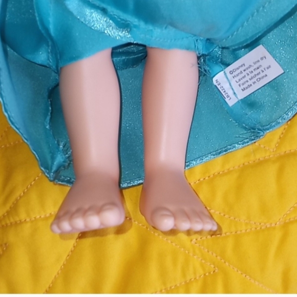 Disney Princess Dolls Bundle of 3 The Little Mermaid, Belle and Elsa - Picture 9 of 9